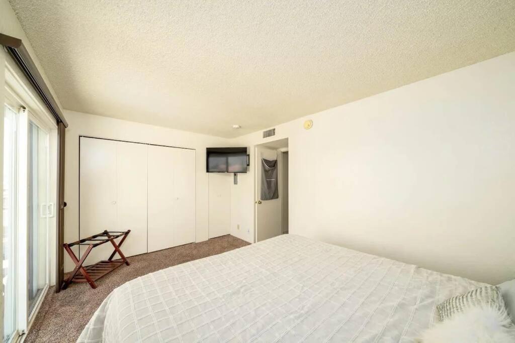 Pool King Lake Suite-Walk To Dt & Lake! Lake Havasu City Ngoại thất bức ảnh