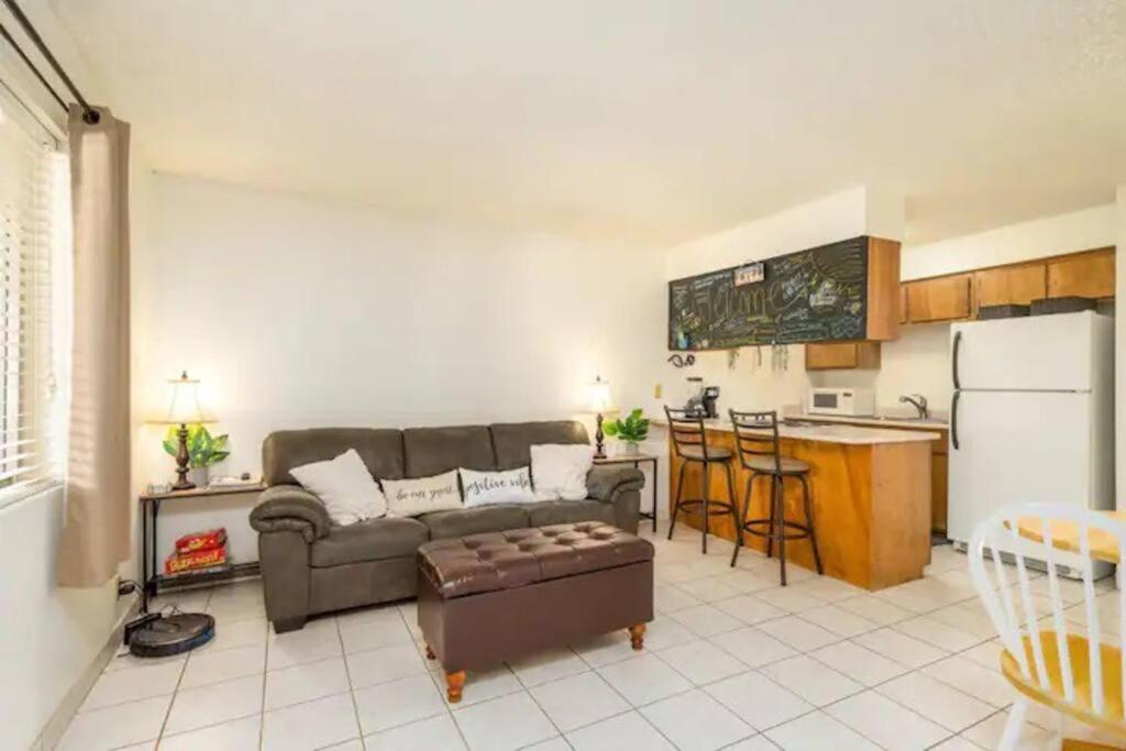 Pool King Lake Suite-Walk To Dt & Lake! Lake Havasu City Ngoại thất bức ảnh